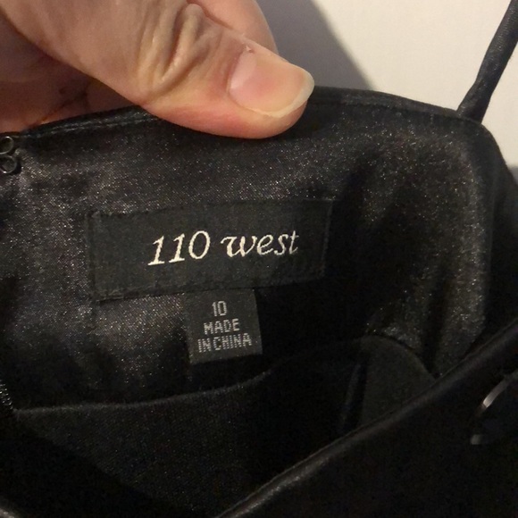 110 West Spaghetti Strap Layered Satin Little Black Dress Size 10 - Picture 2 of 3